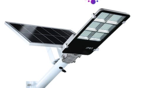 Đèn năng lượng mặt trời Life's Tech chuẩn IP68.